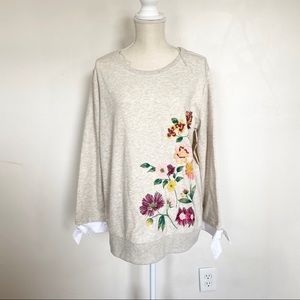 🌿St. John's Bay Floral Embroidered Sweatshirt